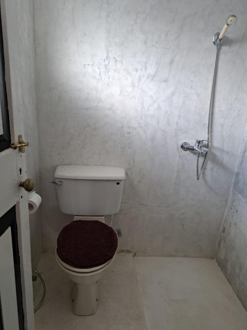 נוארה אליה Stoneleigh Cottage מראה חיצוני תמונה